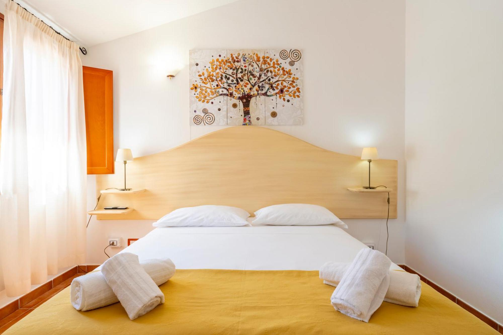 Hotel Marie Claire Lanusei Ngoại thất bức ảnh