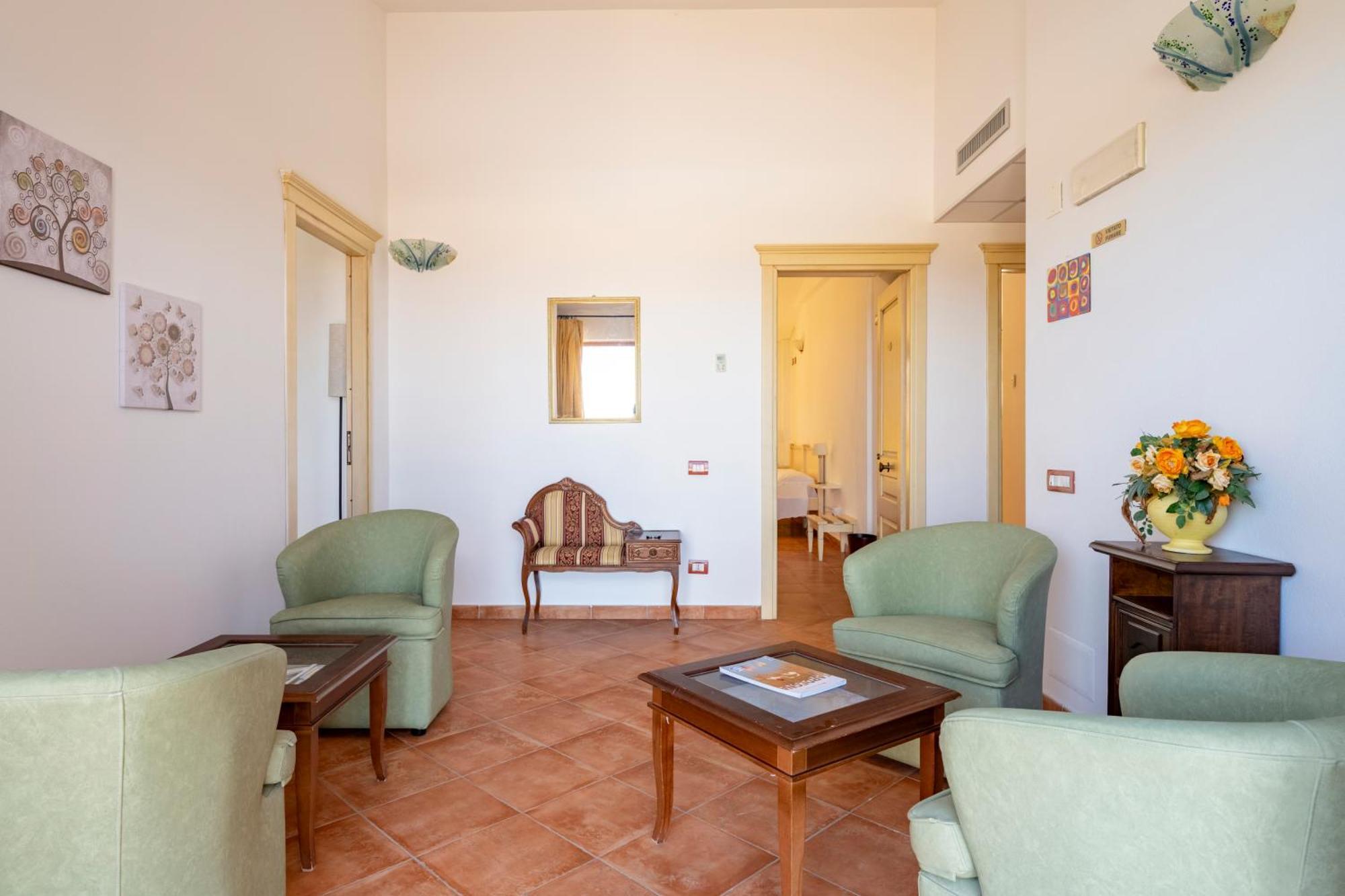 Hotel Marie Claire Lanusei Ngoại thất bức ảnh