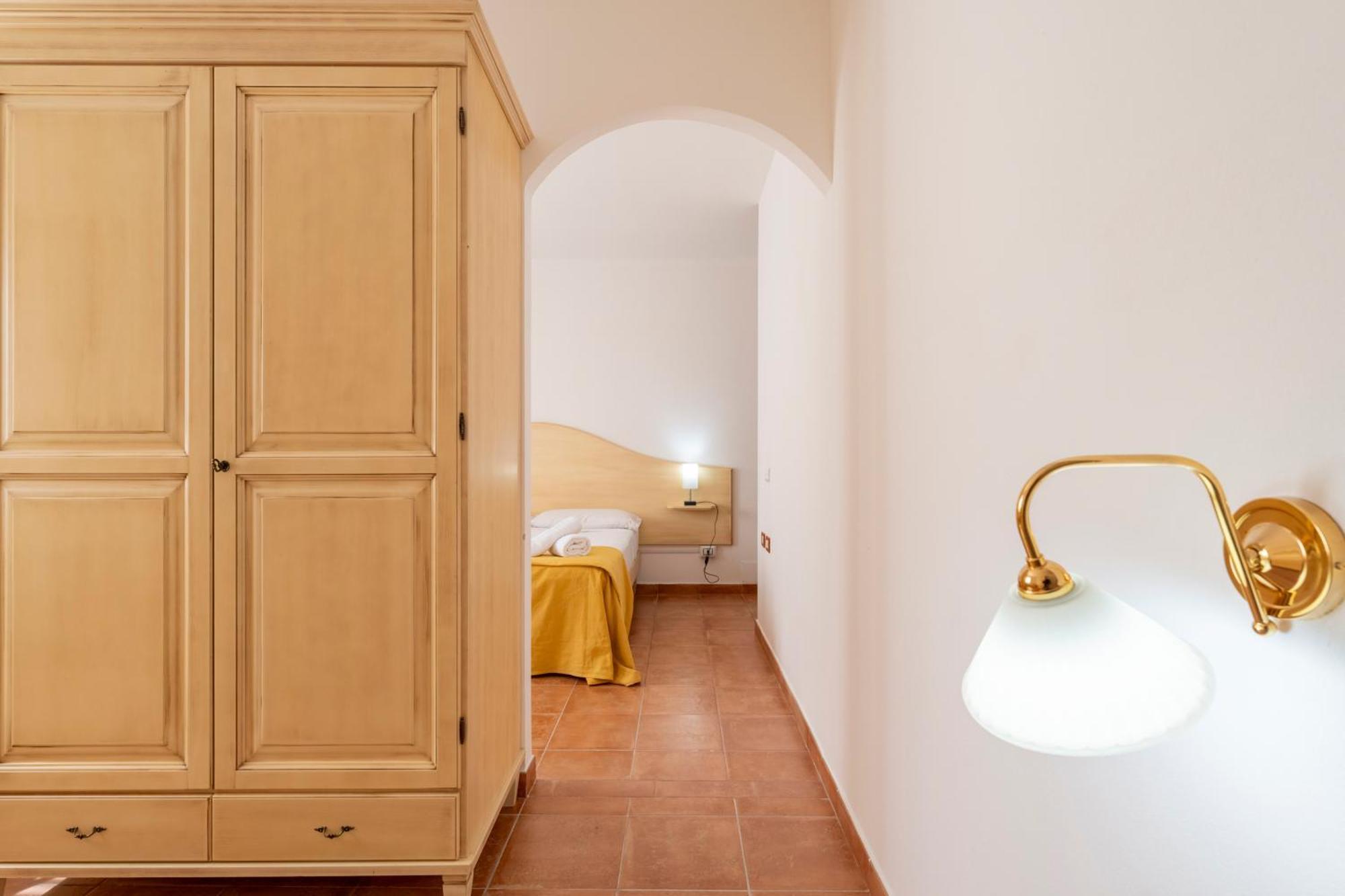 Hotel Marie Claire Lanusei Ngoại thất bức ảnh